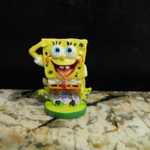 Penn-Plax Spongebob Squarepants Bikini Bottom 7-Piece Aquarium Ornament Set - Picture 5 of 9